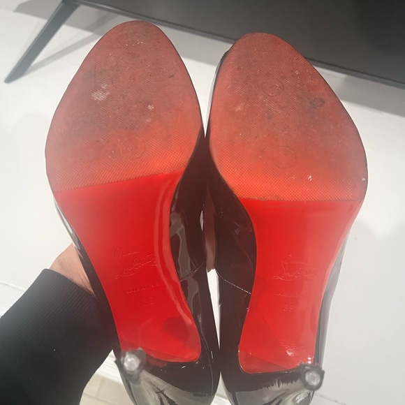 Christian Louboutin Peep toe patent heels. Beautiful height and super sexy! - Picture 4 of 4